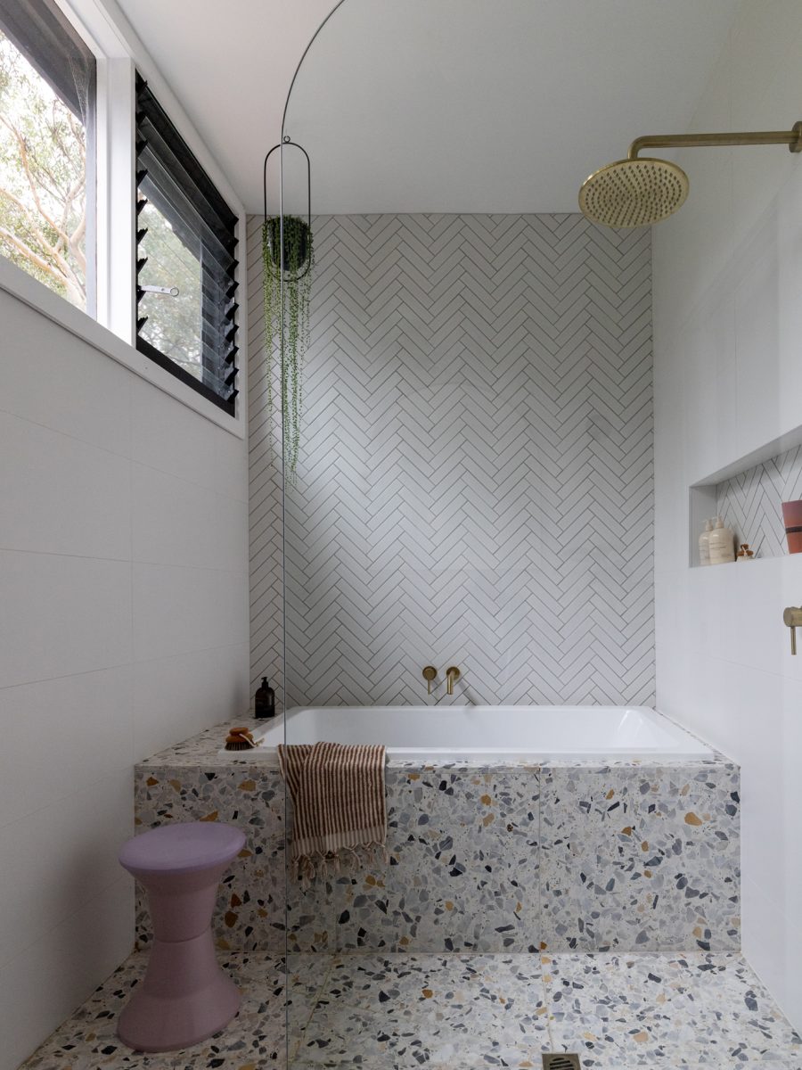 eclectic-creative-midcentury-home-interior-design-bathroom-terrazzo-renovation